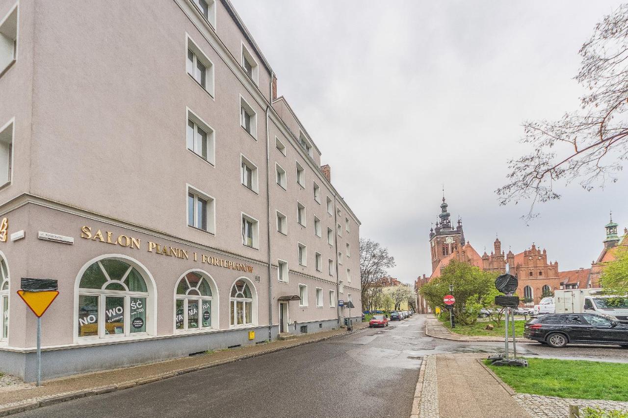 Starogdanski 21 *